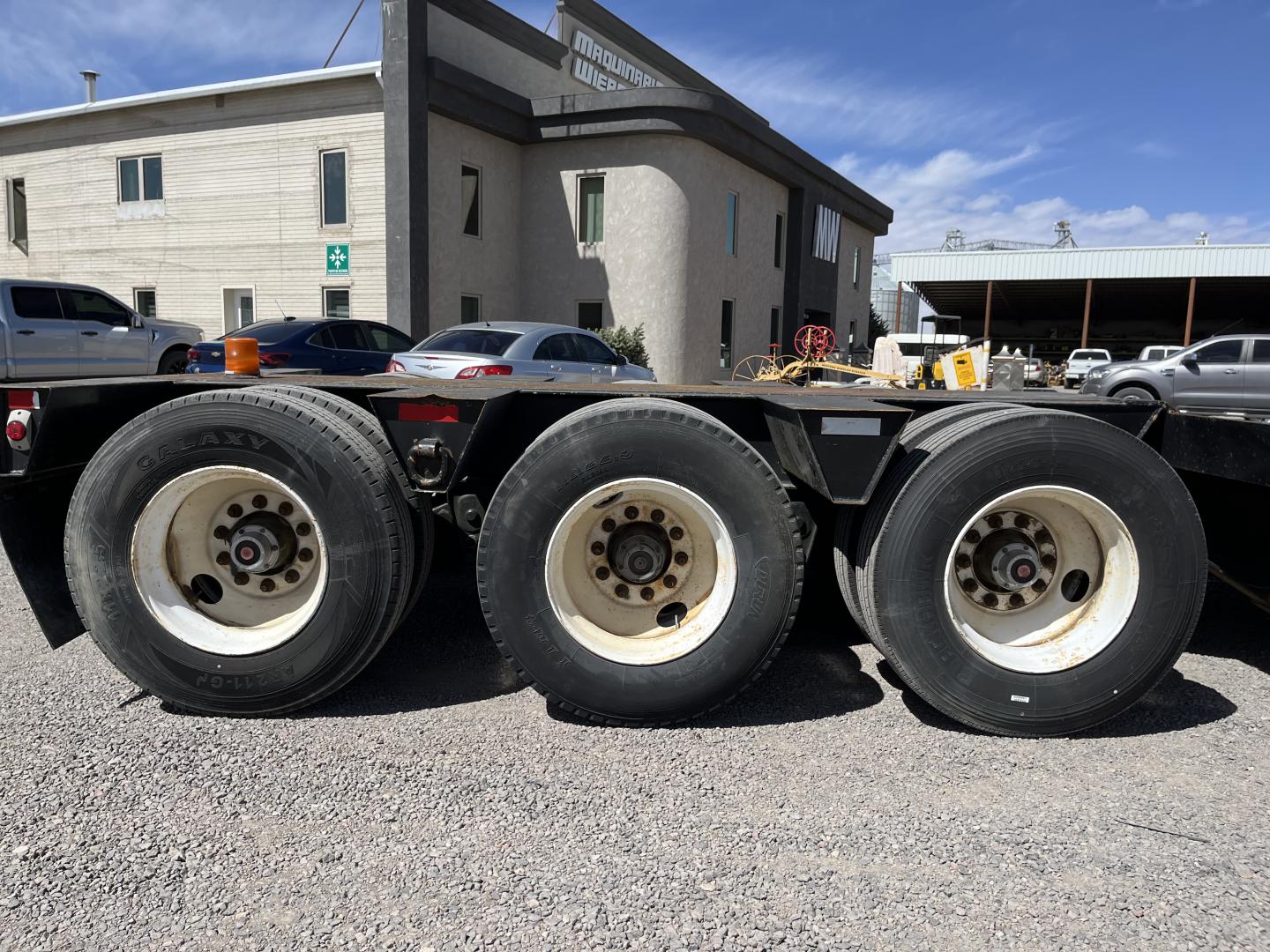 ./imagenes/INVOICE/2019/18031/LOWBOY WITZCO CHALLENGER TRAILER RG-50 (5).JPG